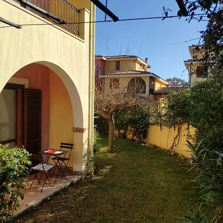 Il Borgo Del Sole ヴィッラシミーウス