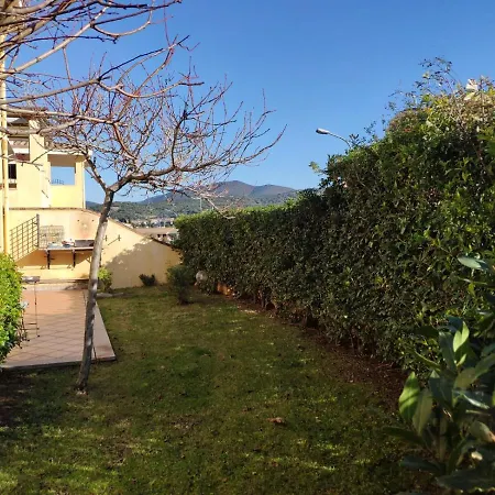 Il Borgo Del Sole ヴィッラシミーウス